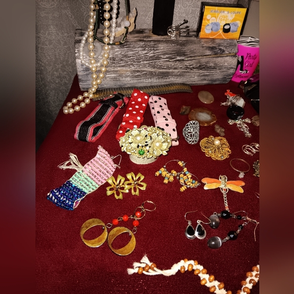 Mixed Jewelry Lot - Picture 6 of 10